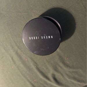 Brand new Bobbi brown sheer finish loose powder “soft sand”